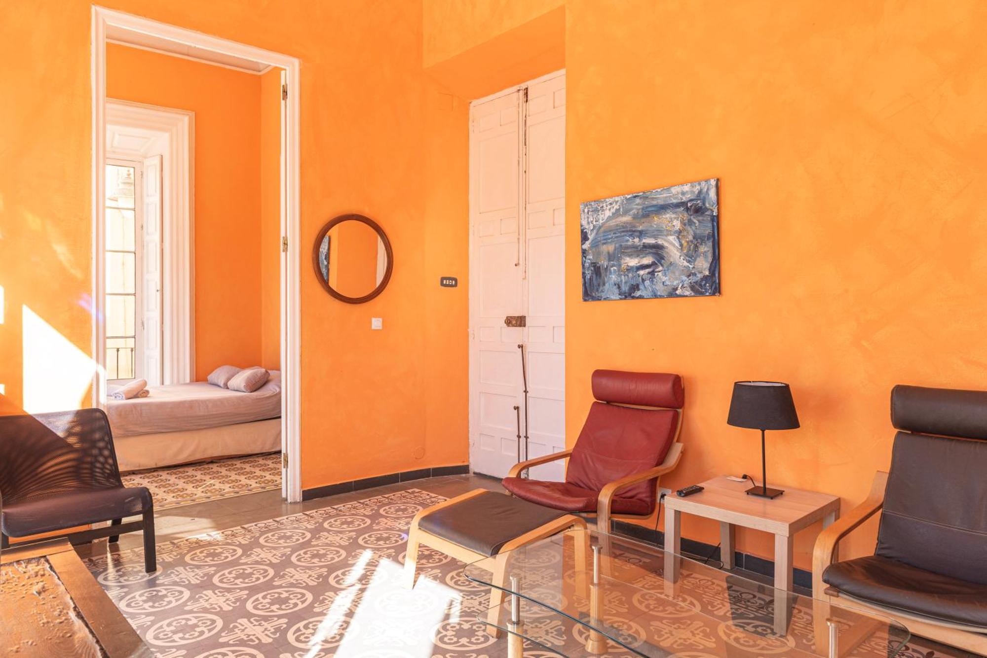 Private Rooms In Historic Building On The Square Malaga Exterior photo